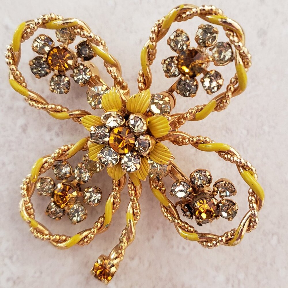Vintage 4-leaf clover pin gold overlay/clear/amber; gently used; 1960's